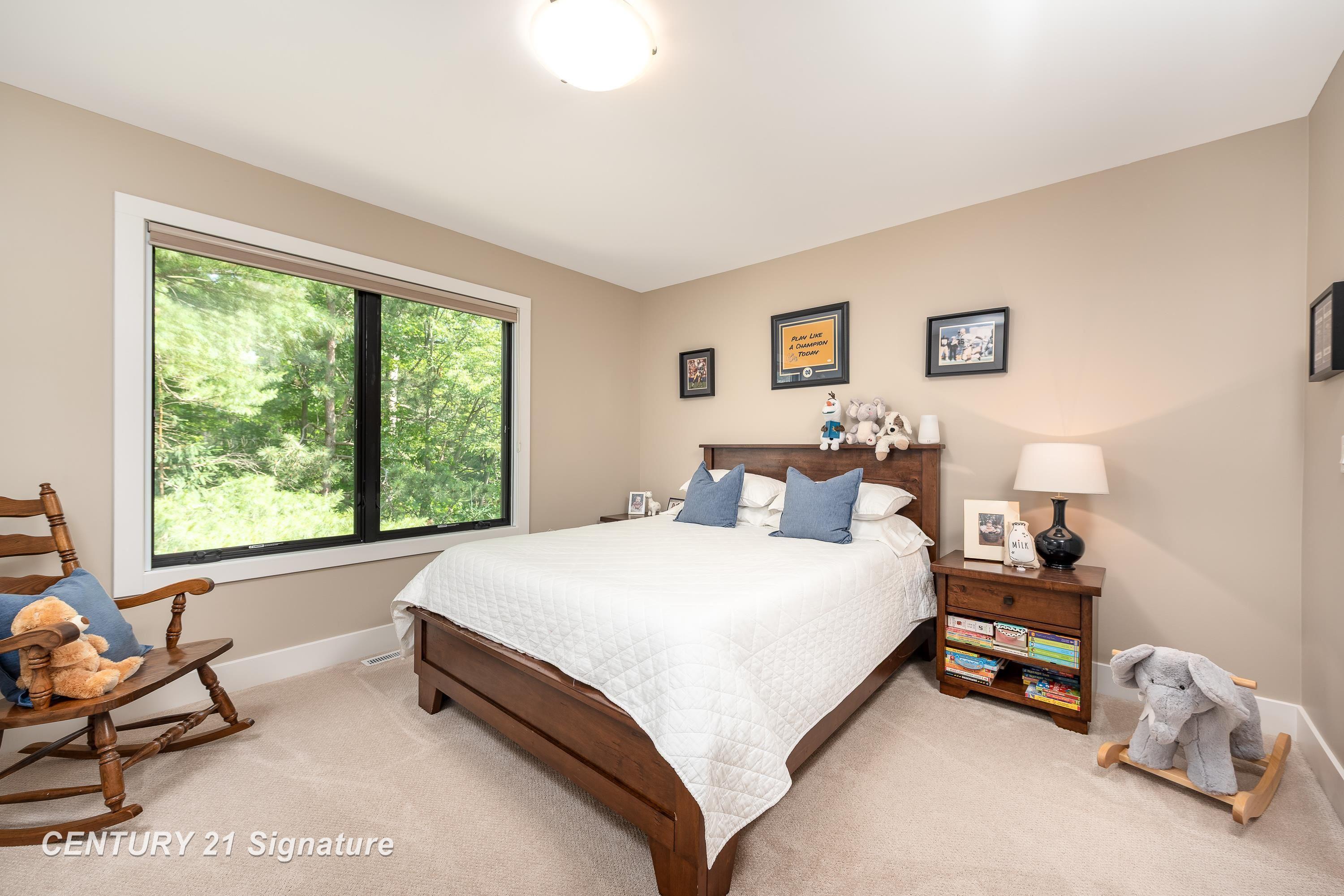 Midland, Michigan, 48642, United States, 4 Bedrooms Bedrooms, ,5 BathroomsBathrooms,Residential,For Sale,1975618