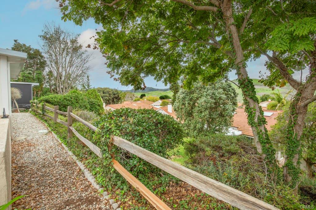 Laguna Woods, California, 92637, United States, 2 Bedrooms Bedrooms, ,Residential,For Sale,2005707