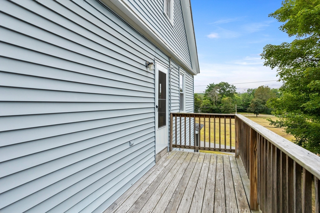 Groton, Massachusetts, 01450, United States, 3 Bedrooms Bedrooms, ,2 BathroomsBathrooms,Residential,For Sale,1983449