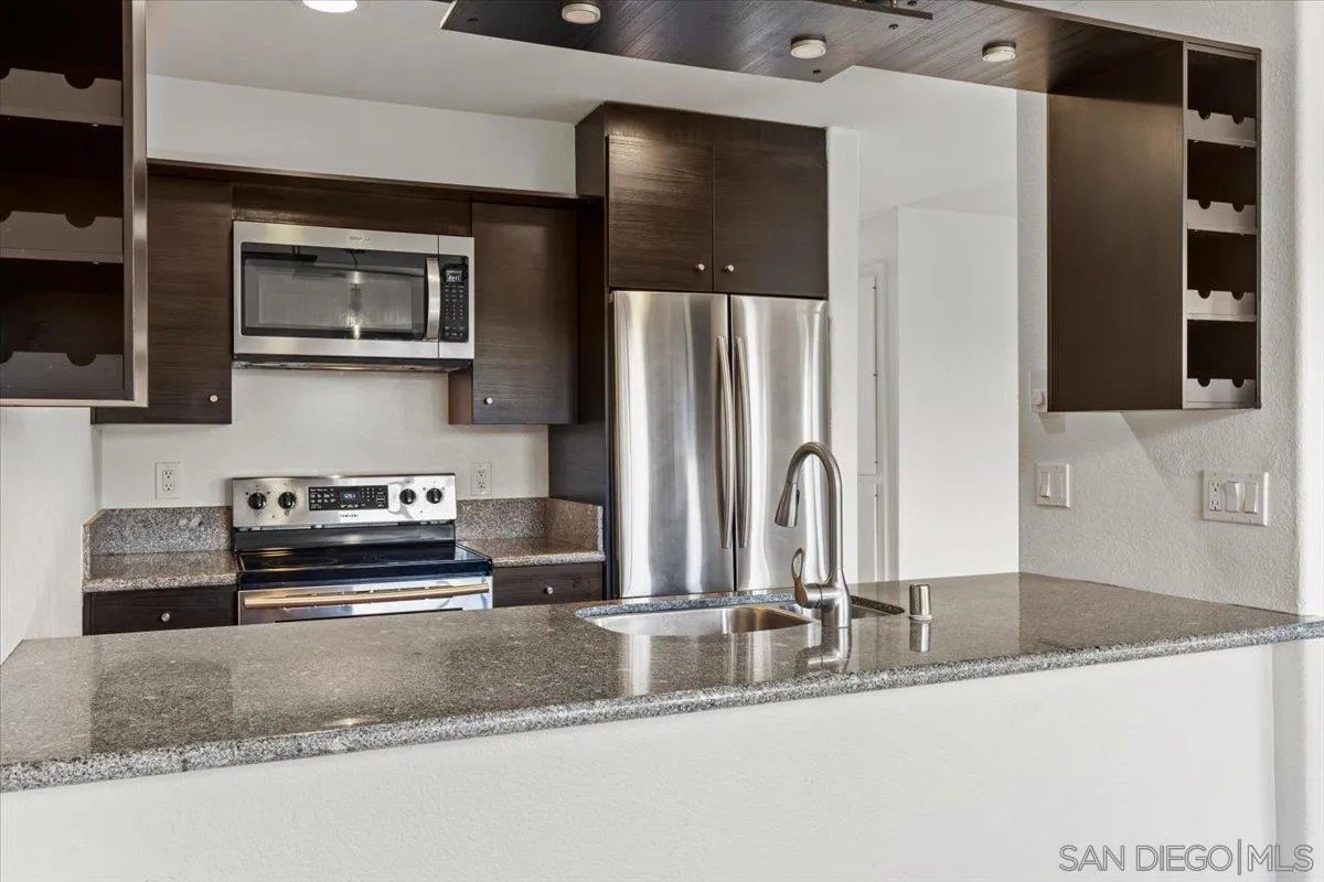 Solana Beach, California, 92075, United States, 2 Bedrooms Bedrooms, ,1 BathroomBathrooms,Residential,For Sale,1911120