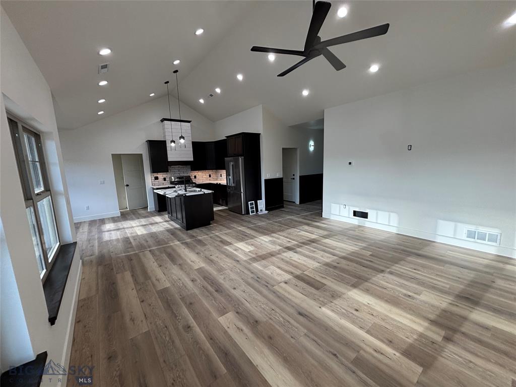 Deer Lodge, Montana, 59722, United States, 3 Bedrooms Bedrooms, ,2 BathroomsBathrooms,Residential,For Sale,2005474