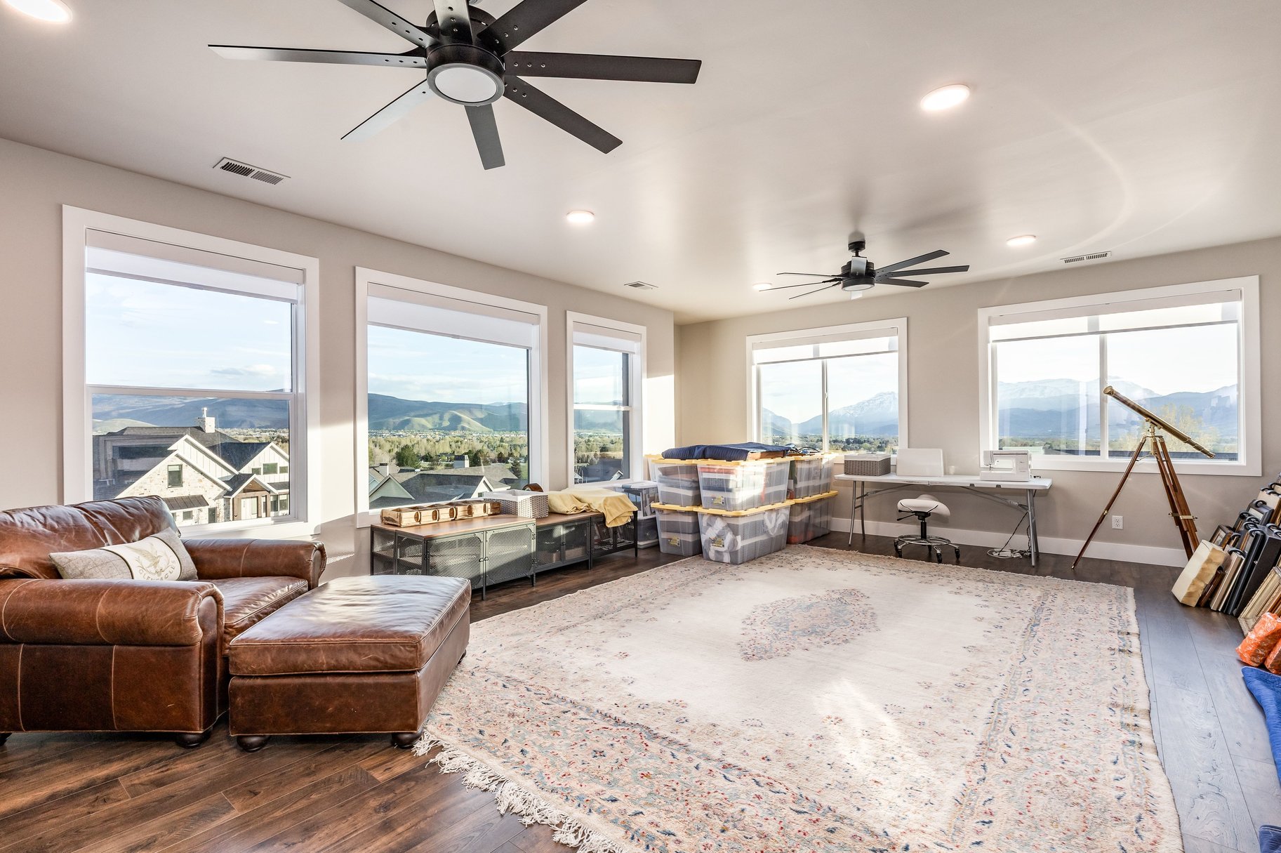  Mountain & Lake Views, Two-Island Chef