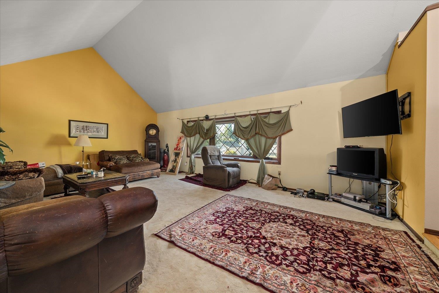 Spokane, Washington, 99208, United States, 5 Bedrooms Bedrooms, ,4 BathroomsBathrooms,Residential,For Sale,1979653