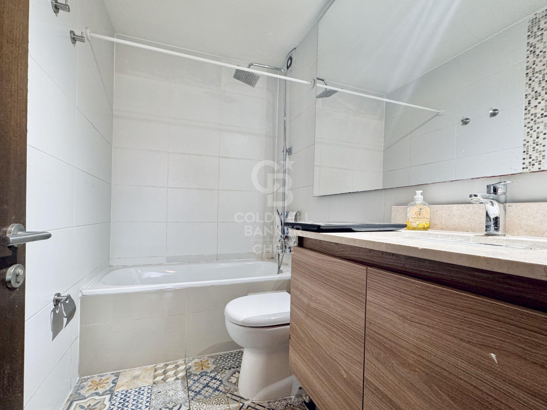 Las Condes, Chile, 4 Bedrooms Bedrooms, ,3 BathroomsBathrooms,Residential,For Sale,1859917