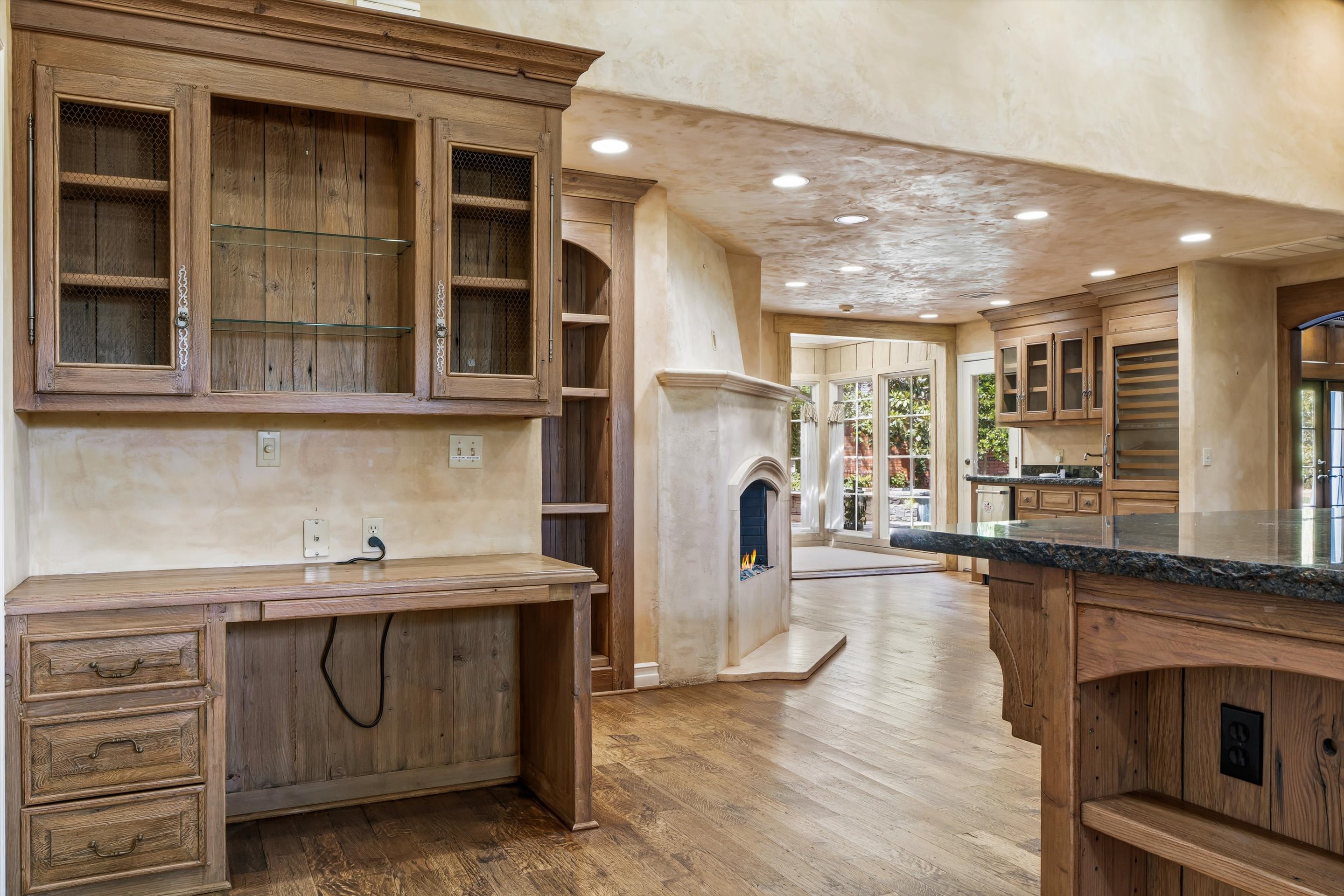  1603 Dorchester Drive, Nichols Hills, OK 73120 - 物件實景