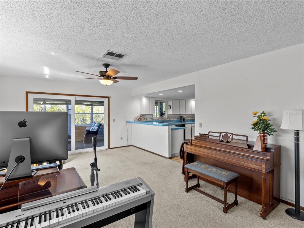 Tarpon Springs, Florida, 34689, United States, 3 Bedrooms Bedrooms, ,3 BathroomsBathrooms,Residential,For Sale,1684386