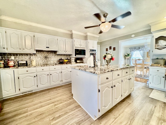 Paragould, Arkansas, 72450, United States, 5 Bedrooms Bedrooms, ,3 BathroomsBathrooms,Residential,For Sale,1955284