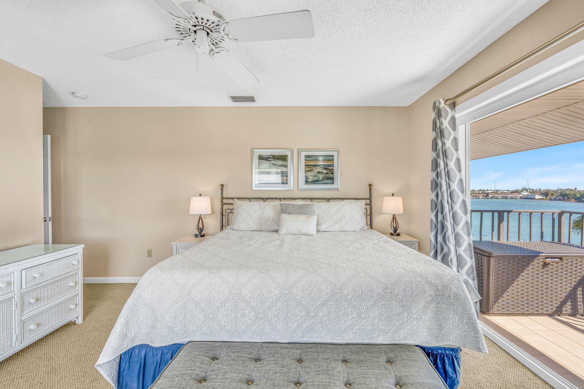 12690 Overseas Highway, 310, MARATHON, Florida, 33050, United States, 2 Bedrooms Bedrooms, ,3 BathroomsBathrooms,Residential,For Sale,12690 Overseas Highway, 310,1676522