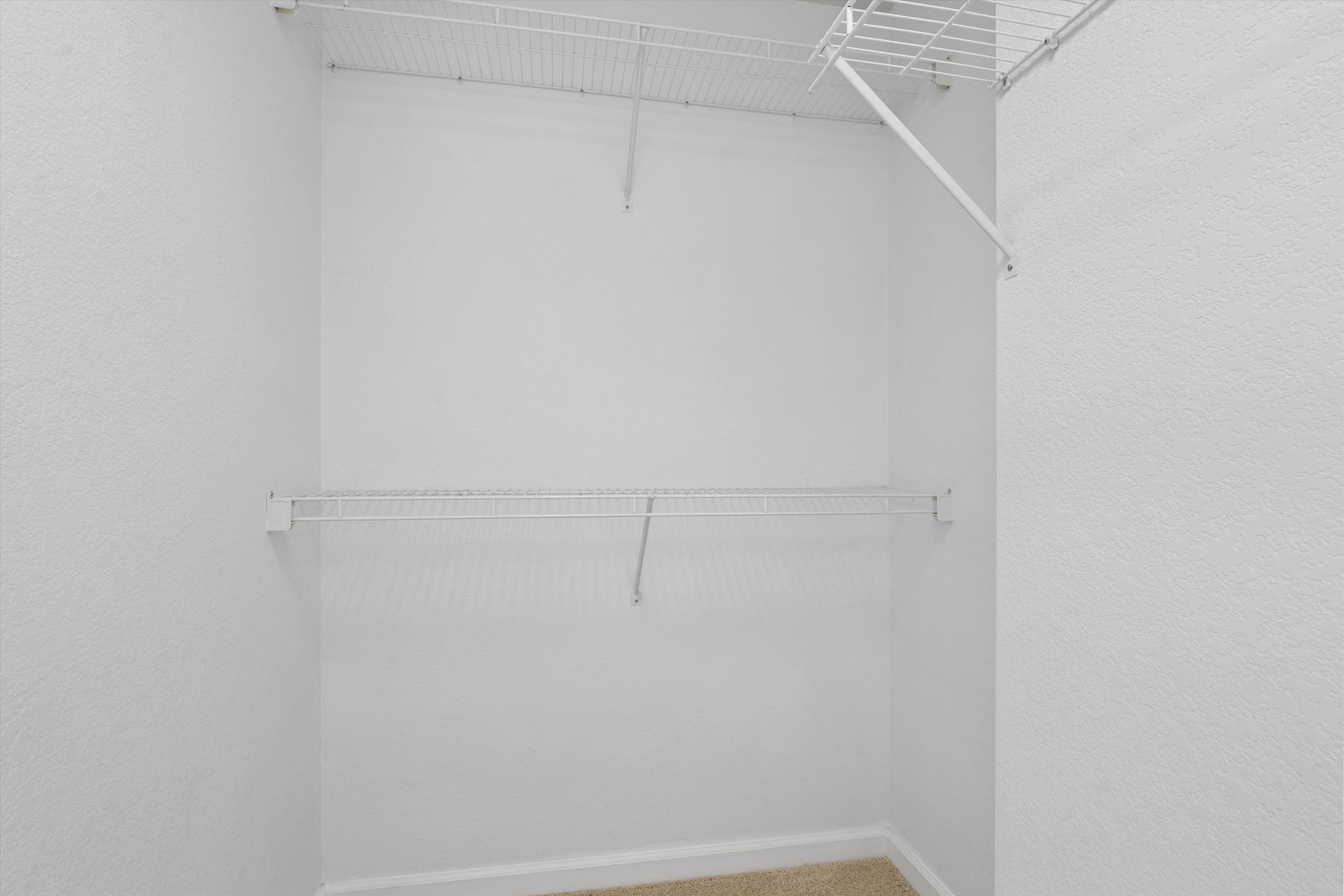  Charming Two-Story Condo for Sale - 物件實景