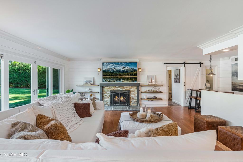 Simi Valley, California, 93065, United States, 4 Bedrooms Bedrooms, ,3 BathroomsBathrooms,Residential,For Sale,1941283