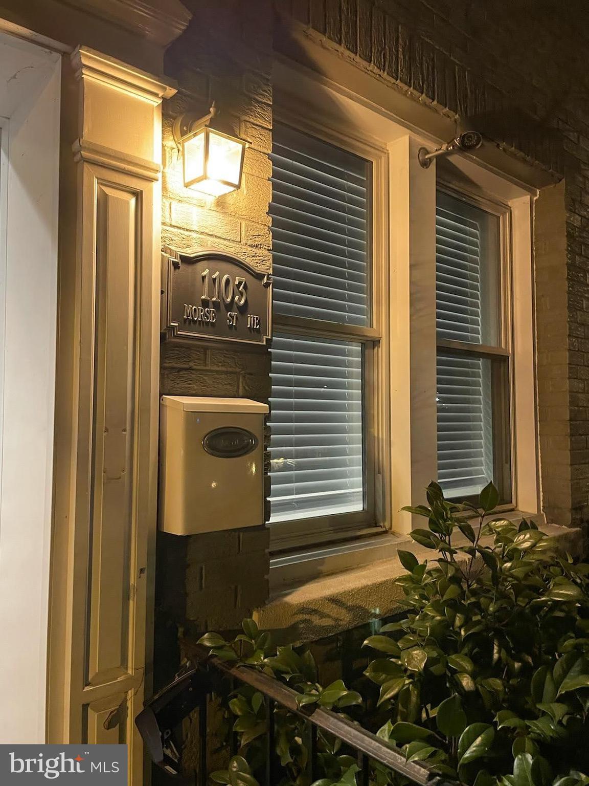 Washington, District of Columbia, 20002, United States, 3 Bedrooms Bedrooms, ,4 BathroomsBathrooms,Residential,For Sale,1931159