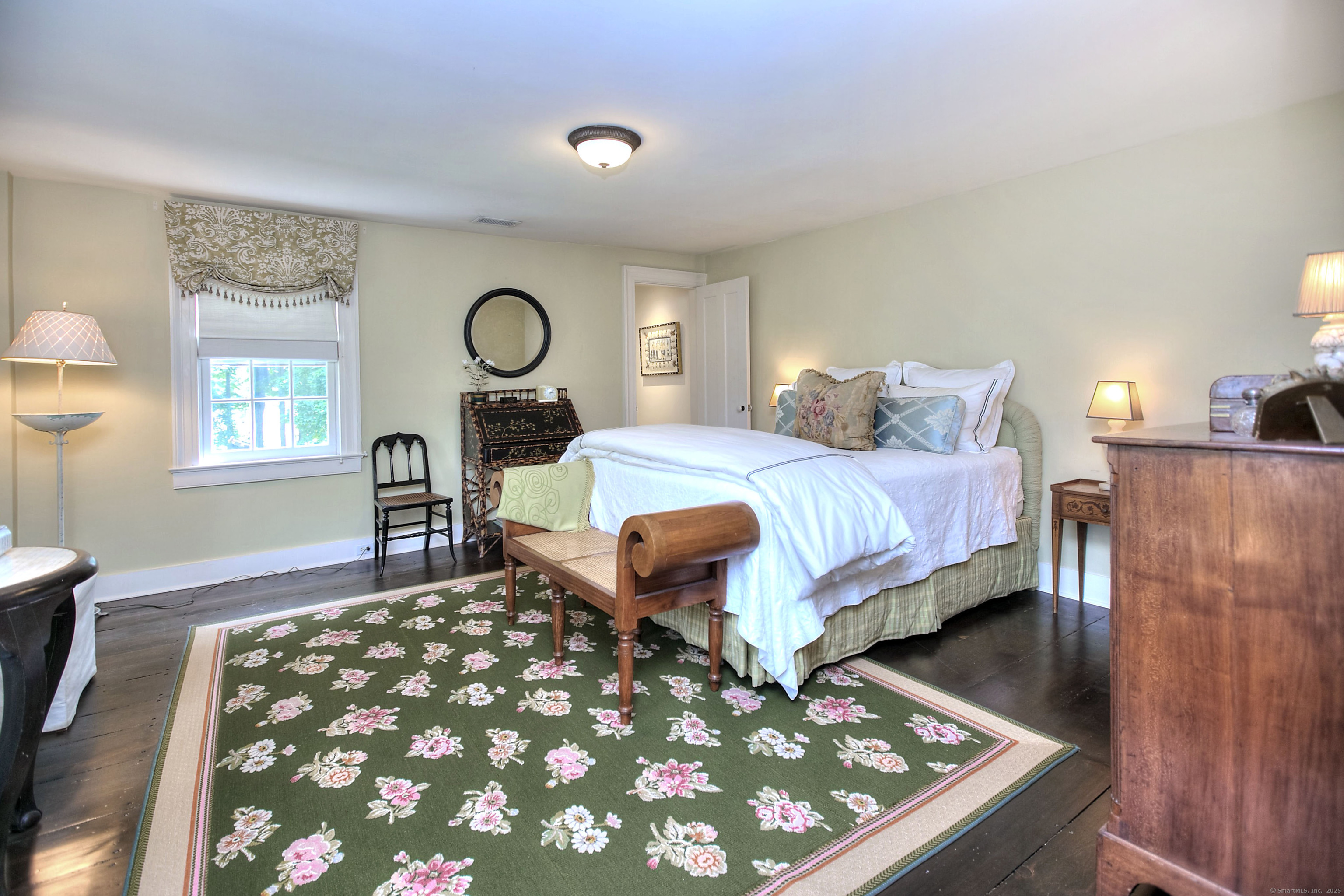 Fairfield, Connecticut, 06824, United States, 5 Bedrooms Bedrooms, ,5 BathroomsBathrooms,Residential,For Sale,1942139