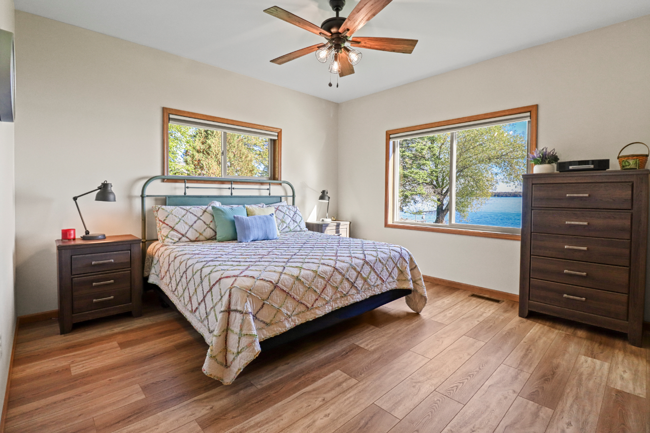 Marenisco, Wisconsin, 49947, United States, 4 Bedrooms Bedrooms, ,4 BathroomsBathrooms,Residential,For Sale,1984446