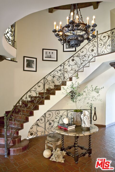 Los Angeles, California, 90027, United States, 6 Bedrooms Bedrooms, ,11 BathroomsBathrooms,Residential,For Sale,1695736
