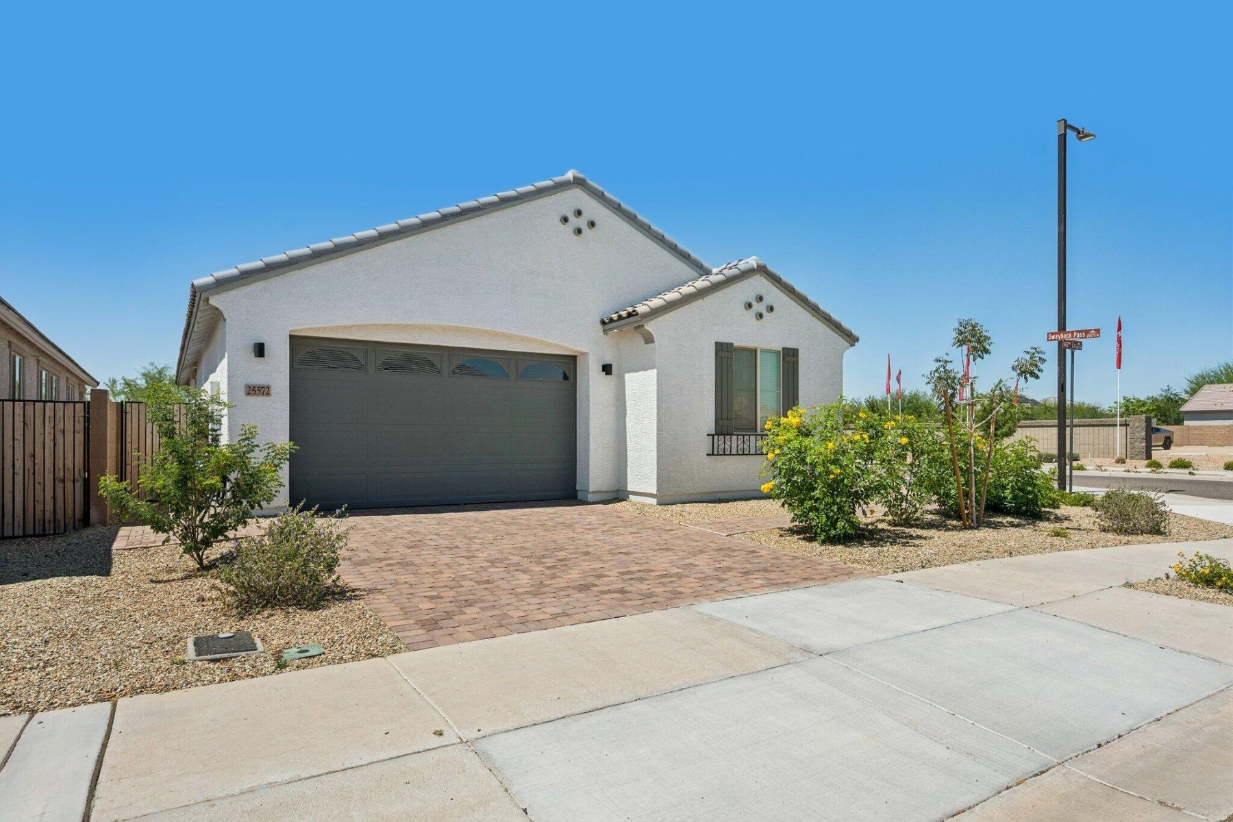  25572 N 142nd Lane  Surprise, AZ - 物件實景