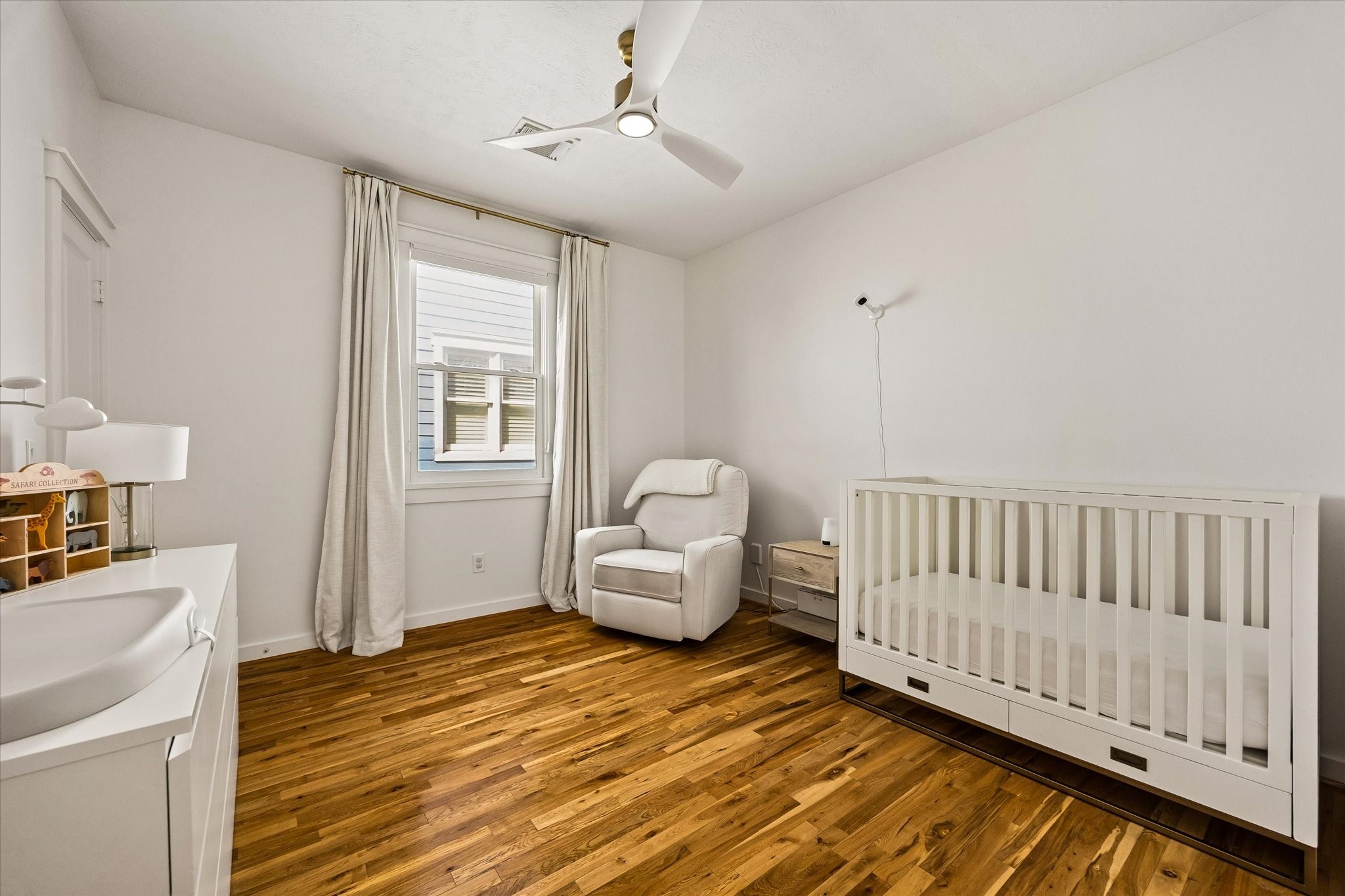  1235 W 21st Street - 物件實景