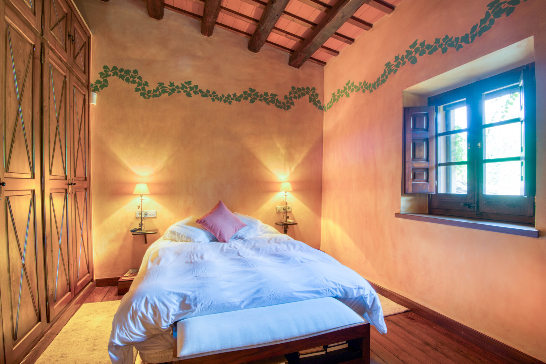  16th century farmhouse restored with charm in Santa Cristina d