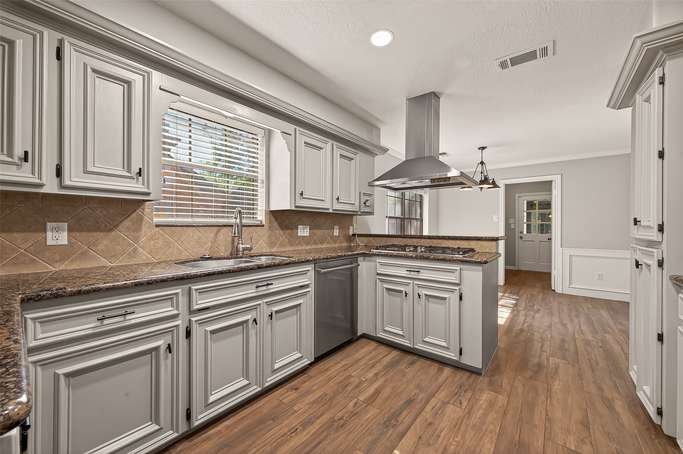  5323 Mulberry Grove Drive - 物件實景