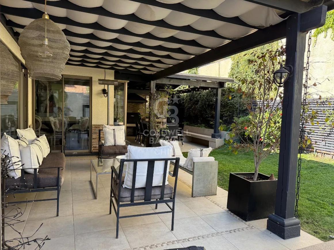 Las Condes, Chile, 4 Bedrooms Bedrooms, ,5 BathroomsBathrooms,Residential,For Sale,1868523