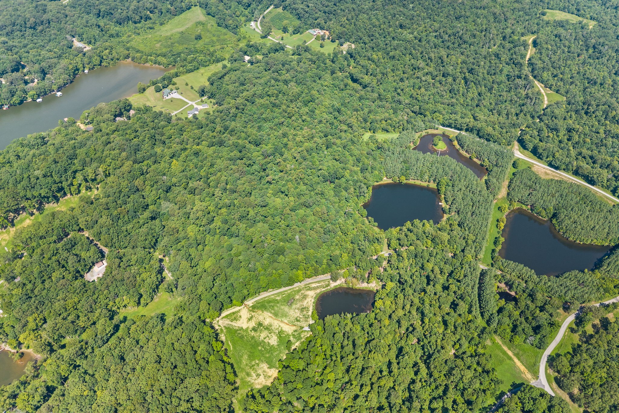 Cadiz, Kentucky, 42211, United States, 4 Bedrooms Bedrooms, ,3 BathroomsBathrooms,Residential,For Sale,1977115