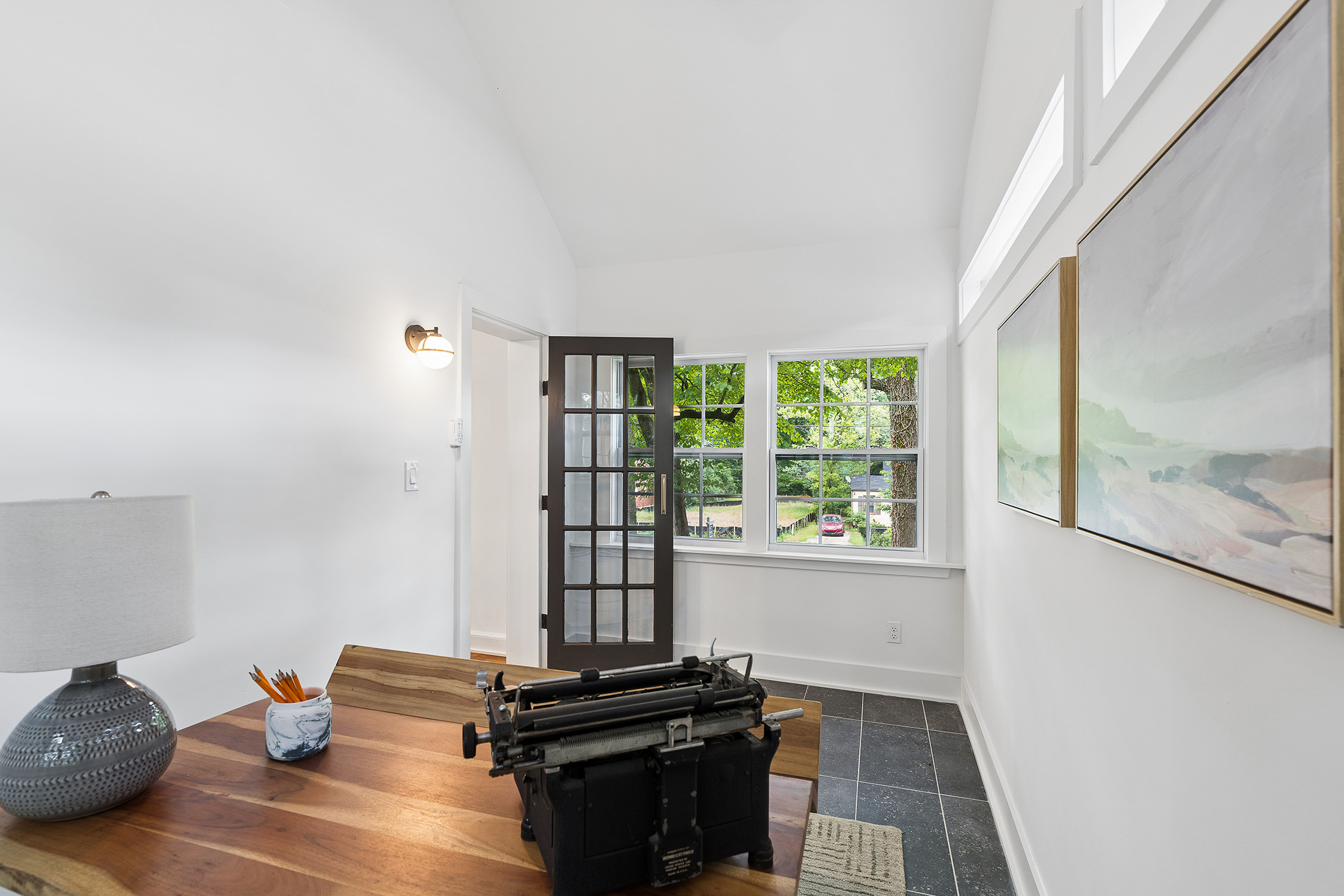  Quality Renovation on Expansive Lot with Rare Guest House - 物件實景