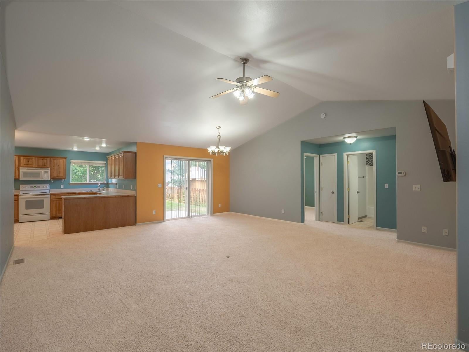Salida, Colorado, 81201, United States, 2 Bedrooms Bedrooms, ,1 BathroomBathrooms,Residential,For Sale,1866151