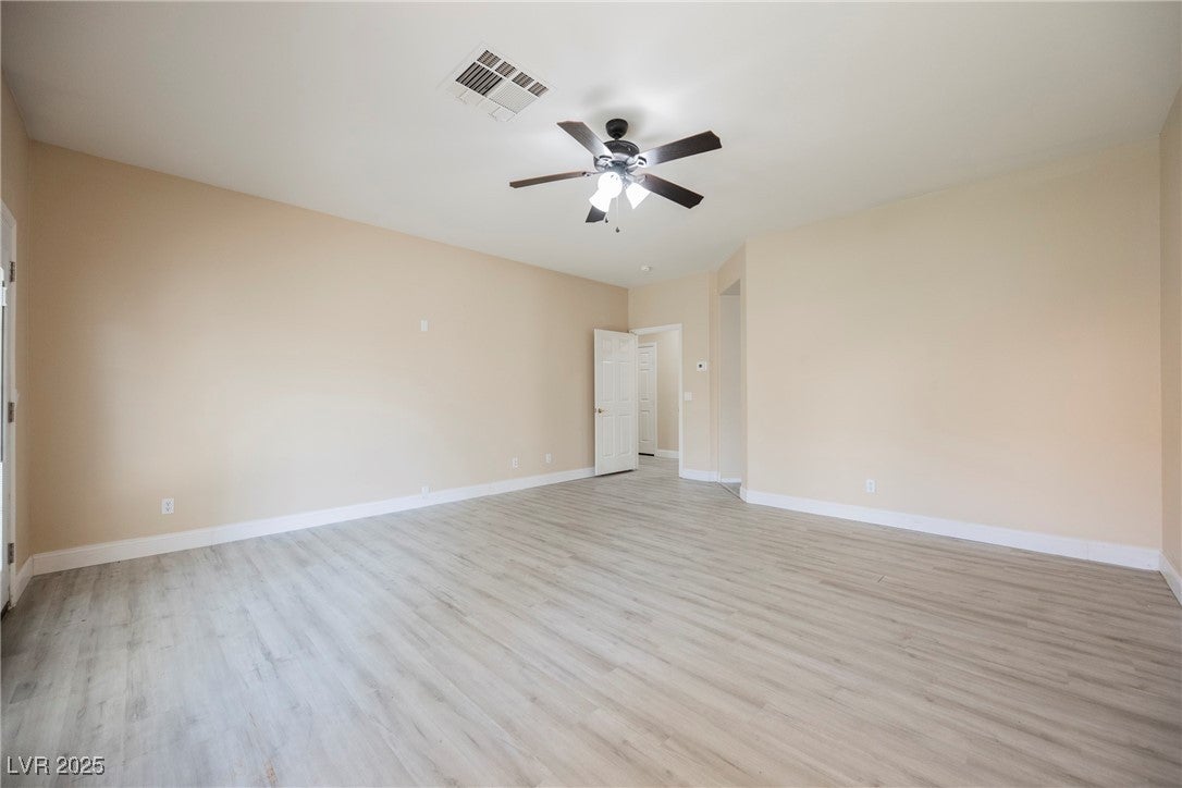 Henderson, Nevada, 89015, United States, 5 Bedrooms Bedrooms, ,2 BathroomsBathrooms,Residential,For Sale,1976773