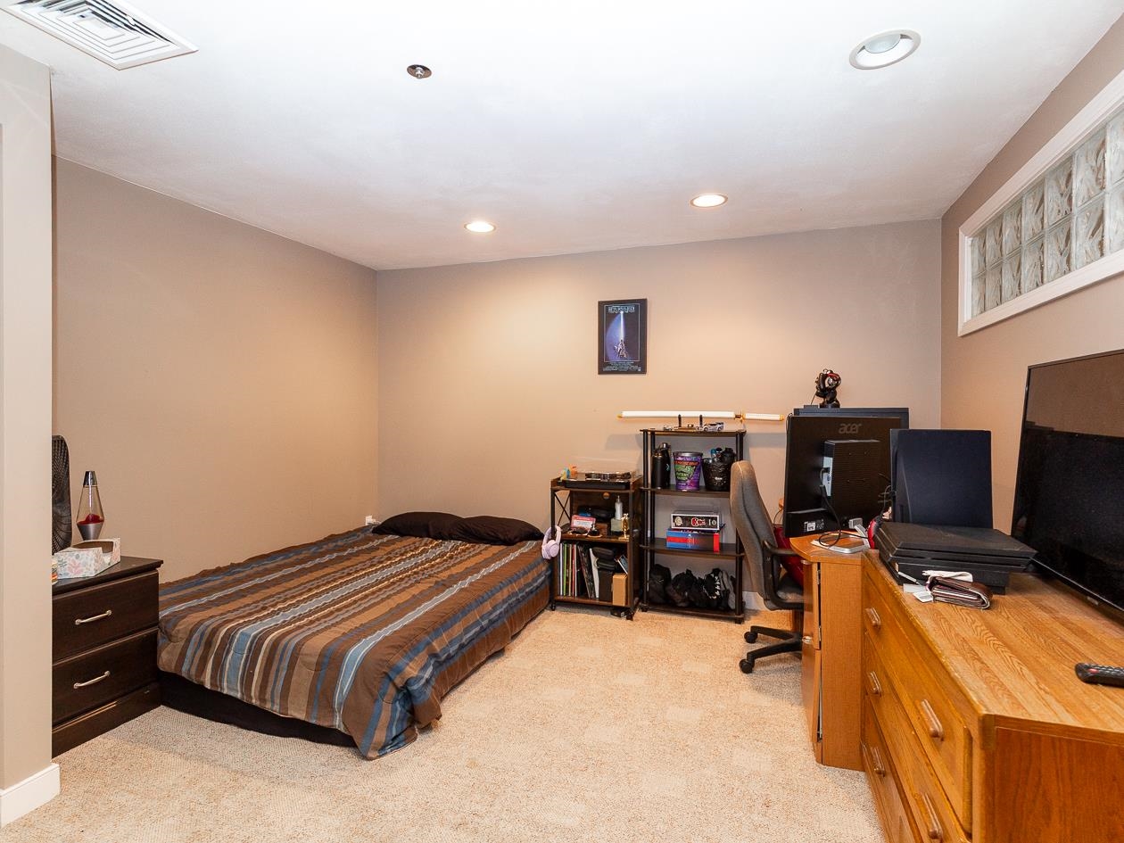 Atkinson, New Hampshire, 03811, United States, 2 Bedrooms Bedrooms, ,2 BathroomsBathrooms,Residential,For Sale,1979730