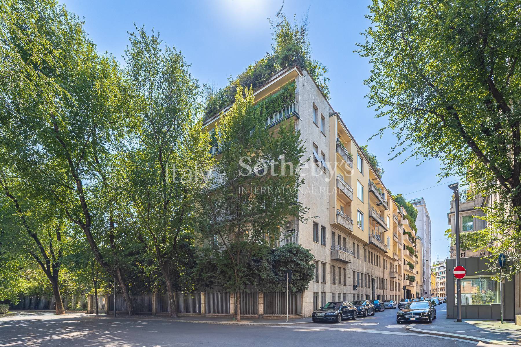  Elegant furnished pied-à-terre between Brera and Via della Spiga - 物件實景