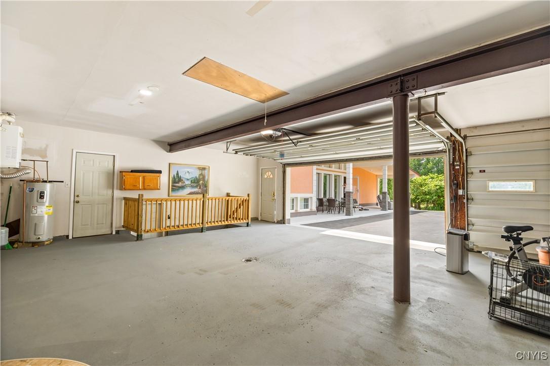 Deerfield, New York, 13502, United States, 6 Bedrooms Bedrooms, ,4 BathroomsBathrooms,Residential,For Sale,1971402