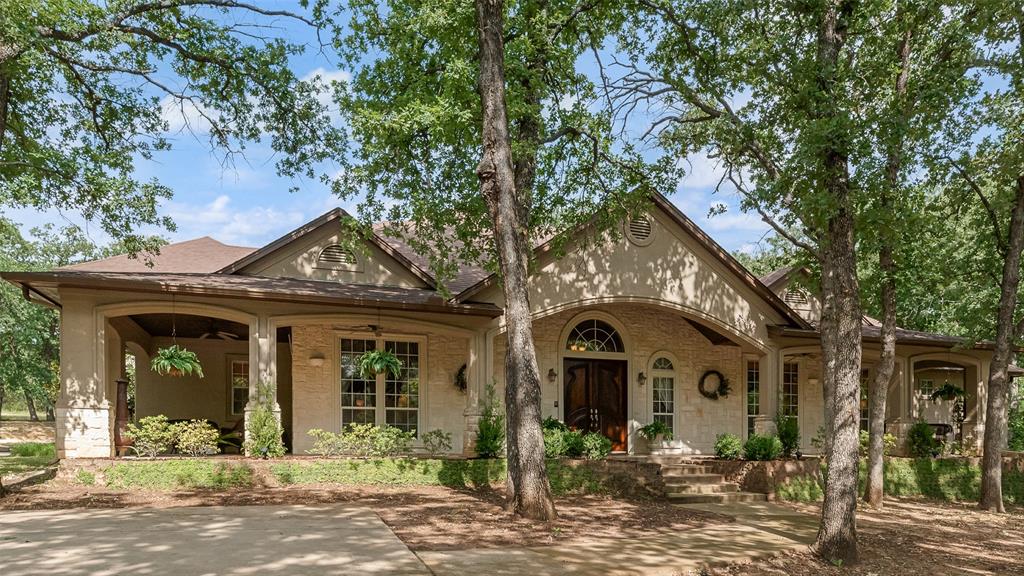 Azle, Texas, 76020, United States, 6 Bedrooms Bedrooms, ,4 BathroomsBathrooms,Residential,For Sale,2048000
