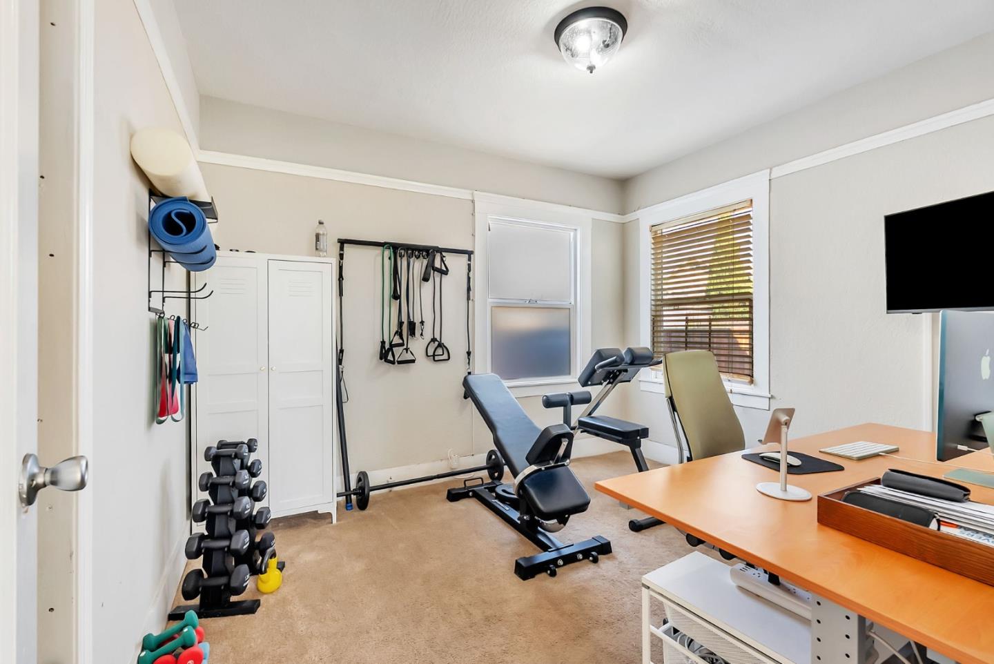 Oakland, California, 94601, United States, 2 Bedrooms Bedrooms, ,2 BathroomsBathrooms,Residential,For Sale,1901407