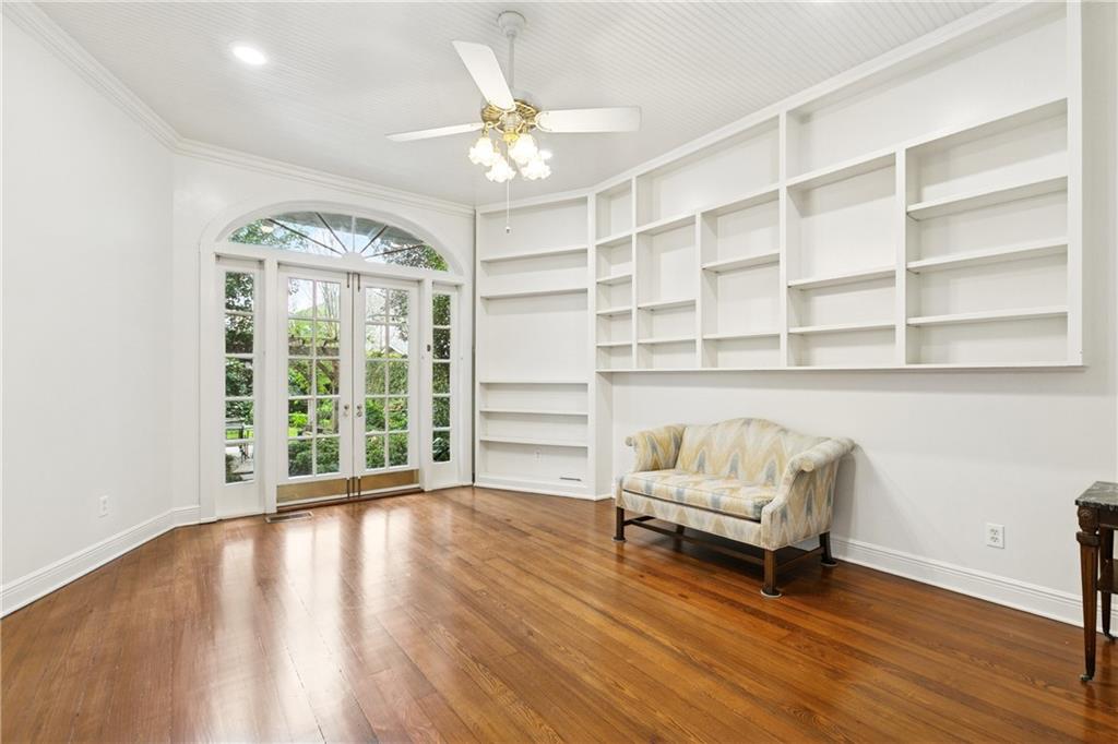 New Orleans, Louisiana, 70115, United States, 3 Bedrooms Bedrooms, ,5 BathroomsBathrooms,Residential,For Sale,2001784