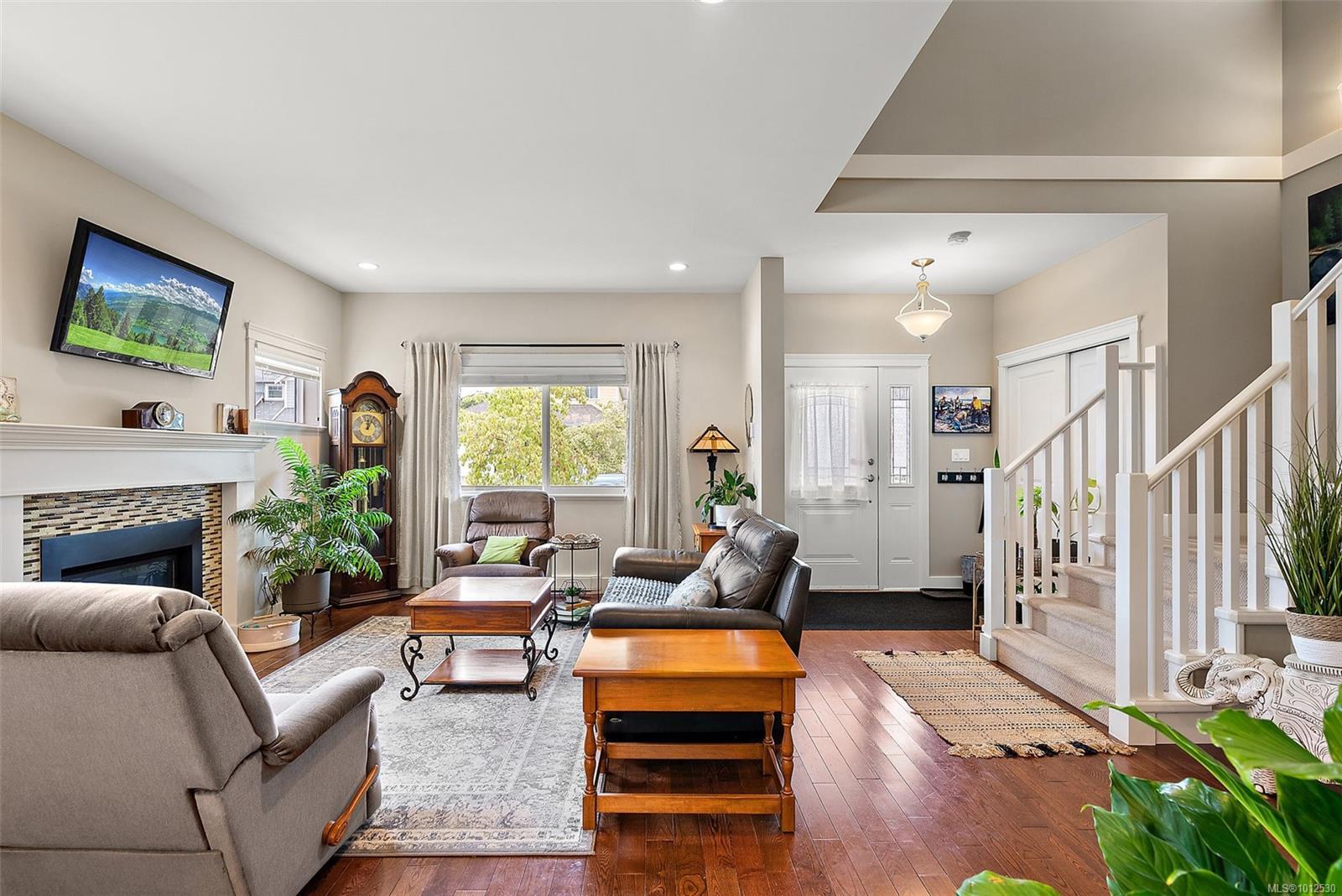 DUNCAN, British Columbia, V9L 0E1, CA, 4 Bedrooms Bedrooms, ,Residential,For Sale,1950209