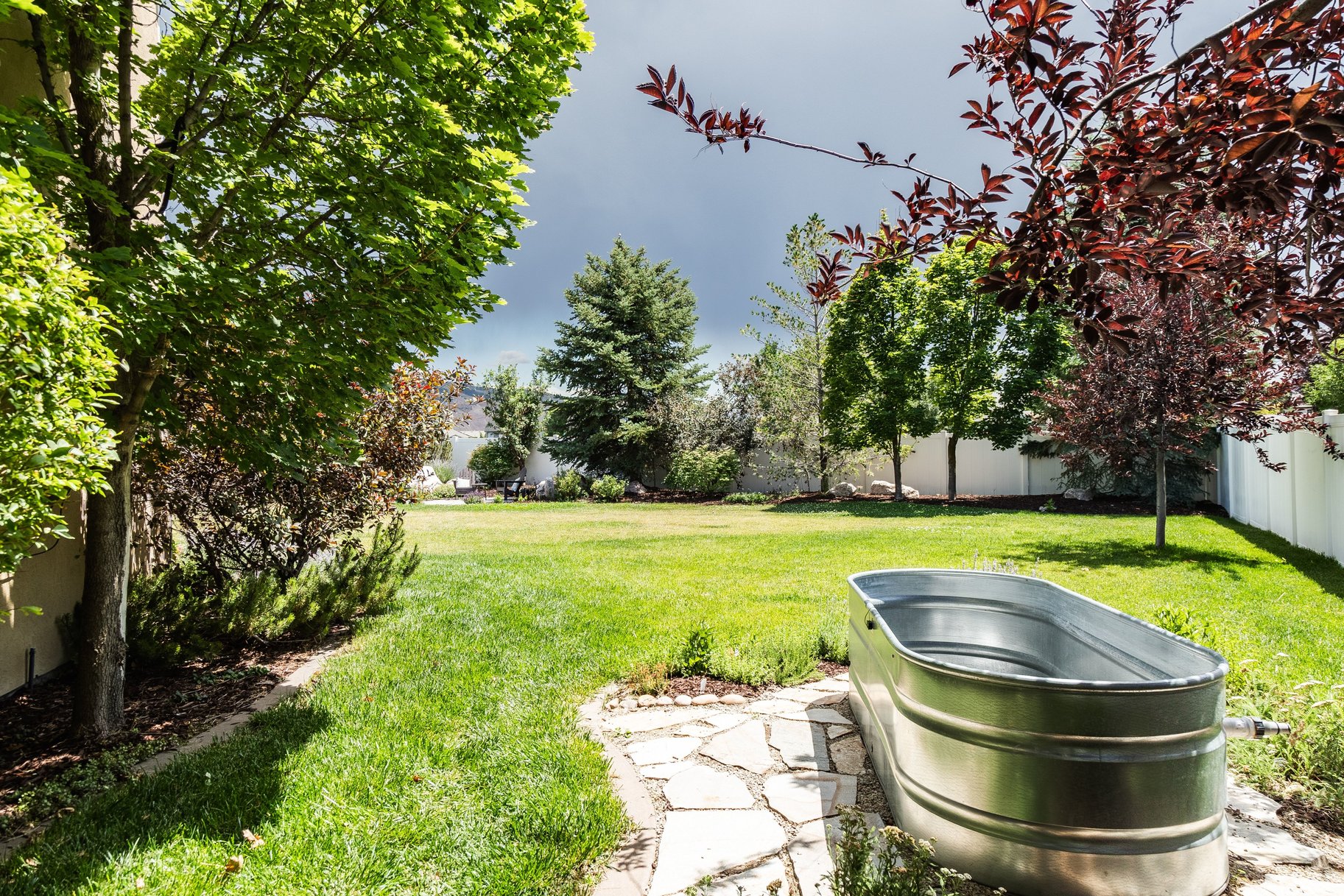  Backyard Oasis with Views and Trail Access in North Salt Lake - 物件實景