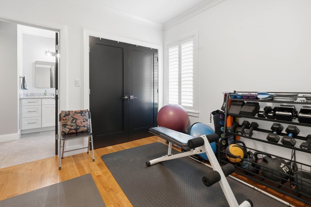 Wakefield, Massachusetts, 01880, United States, 2 Bedrooms Bedrooms, ,3 BathroomsBathrooms,Residential,For Sale,2036926