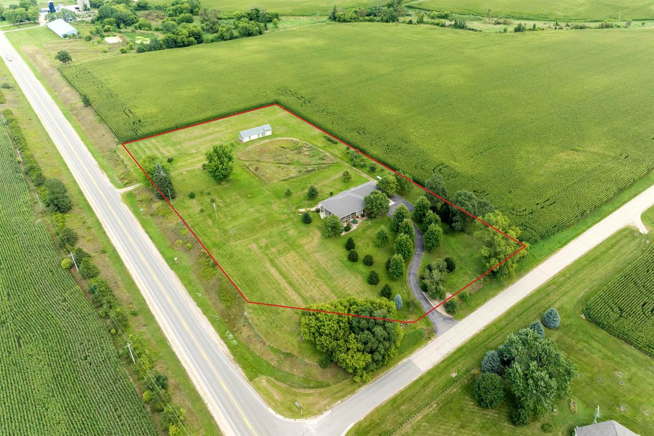 Green Lake, Wisconsin, 54941, United States, 4 Bedrooms Bedrooms, ,3 BathroomsBathrooms,Residential,For Sale,1928712