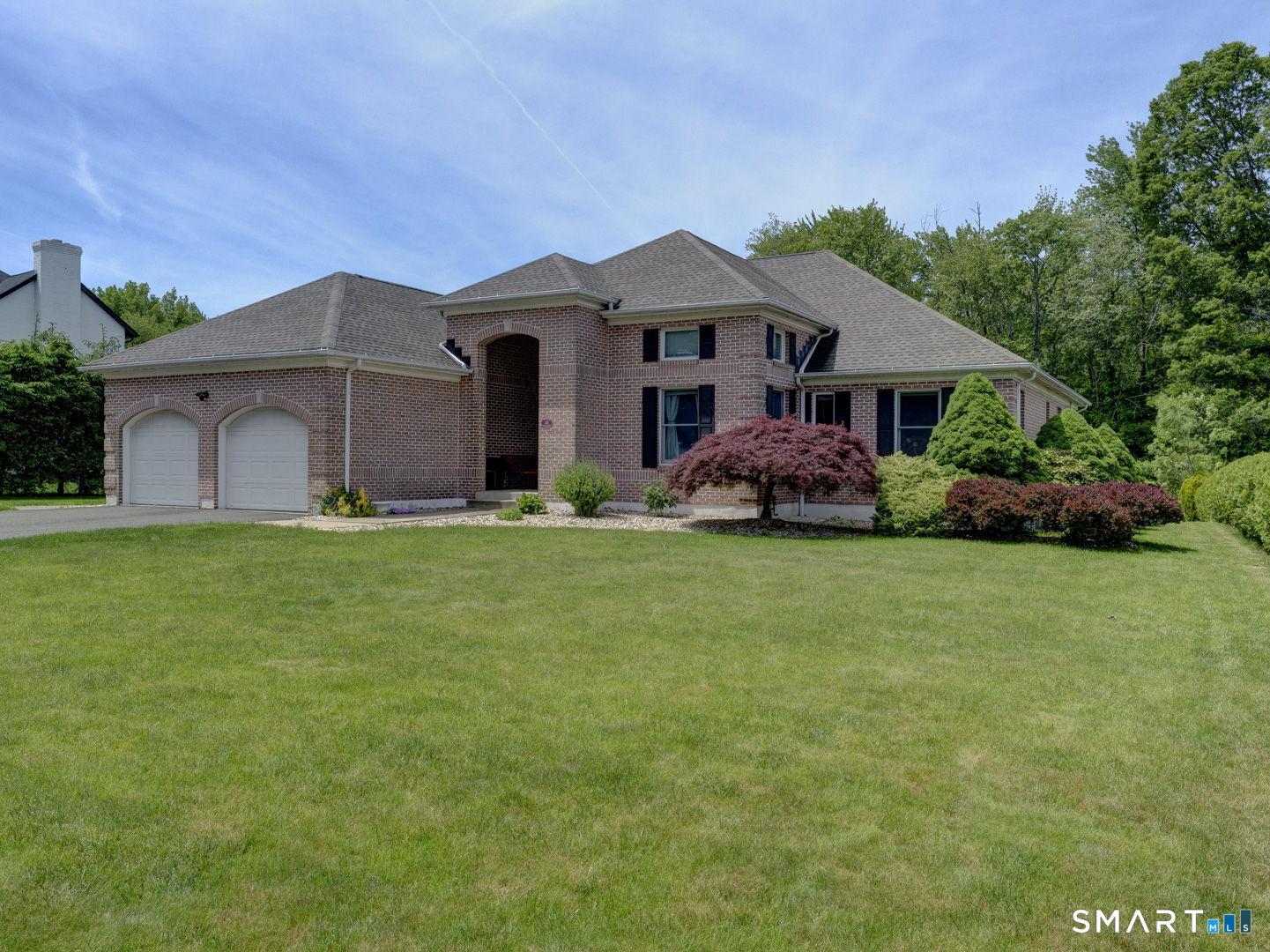 Wethersfield, Connecticut, 06109, United States, 3 Bedrooms Bedrooms, ,4 BathroomsBathrooms,Residential,For Sale,2048104