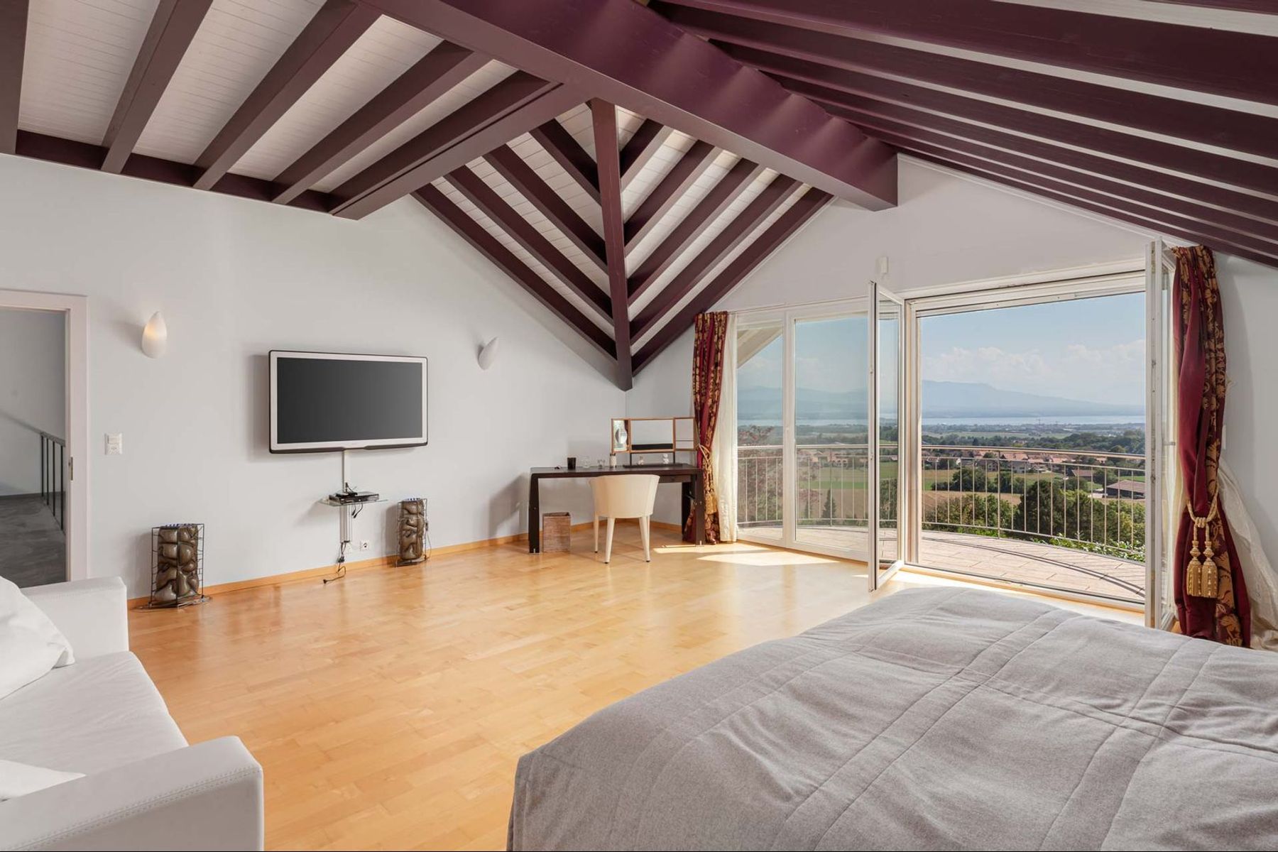  Exceptional property with panoramic view of the lake and the Alps - 物件實景