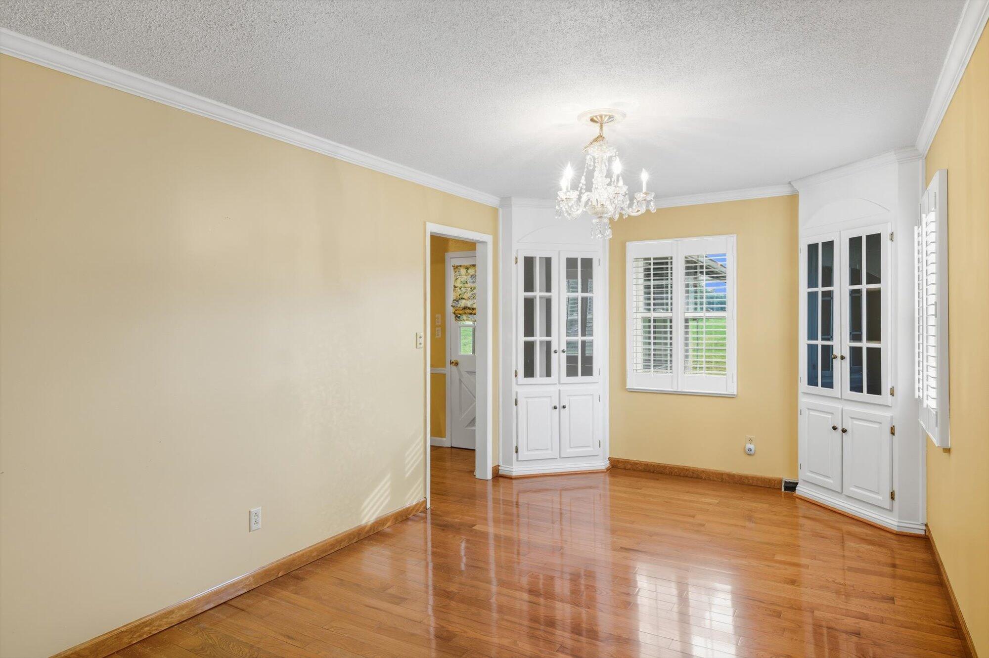 Englewood, Tennessee, 37329, United States, 3 Bedrooms Bedrooms, ,3 BathroomsBathrooms,Residential,For Sale,1976055