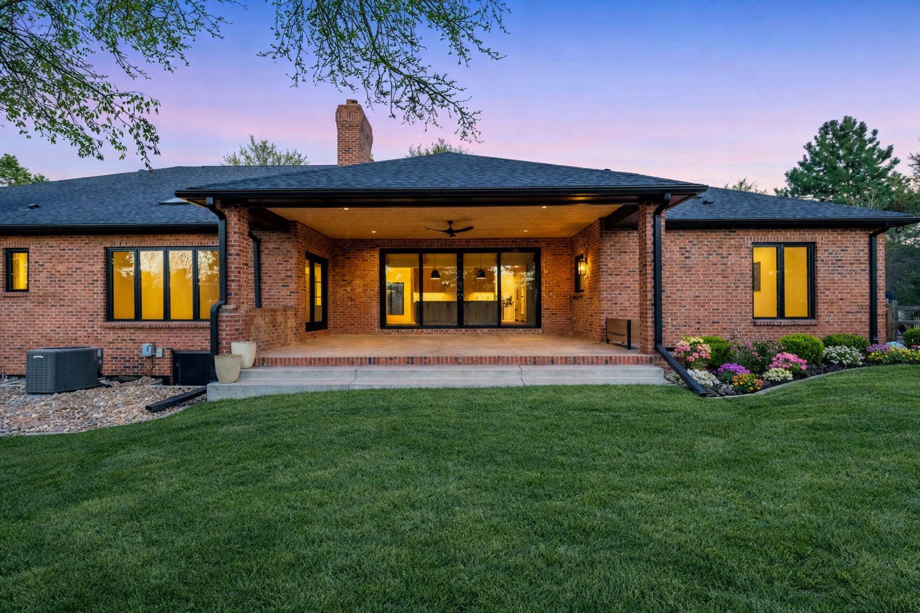  Thoughtfully reimagined home located in desirable Cherry Hills Village - 物件實景