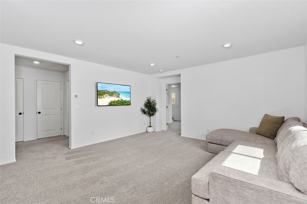 Winchester, California, 92596, United States, 5 Bedrooms Bedrooms, ,3 BathroomsBathrooms,Residential,For Sale,1986511