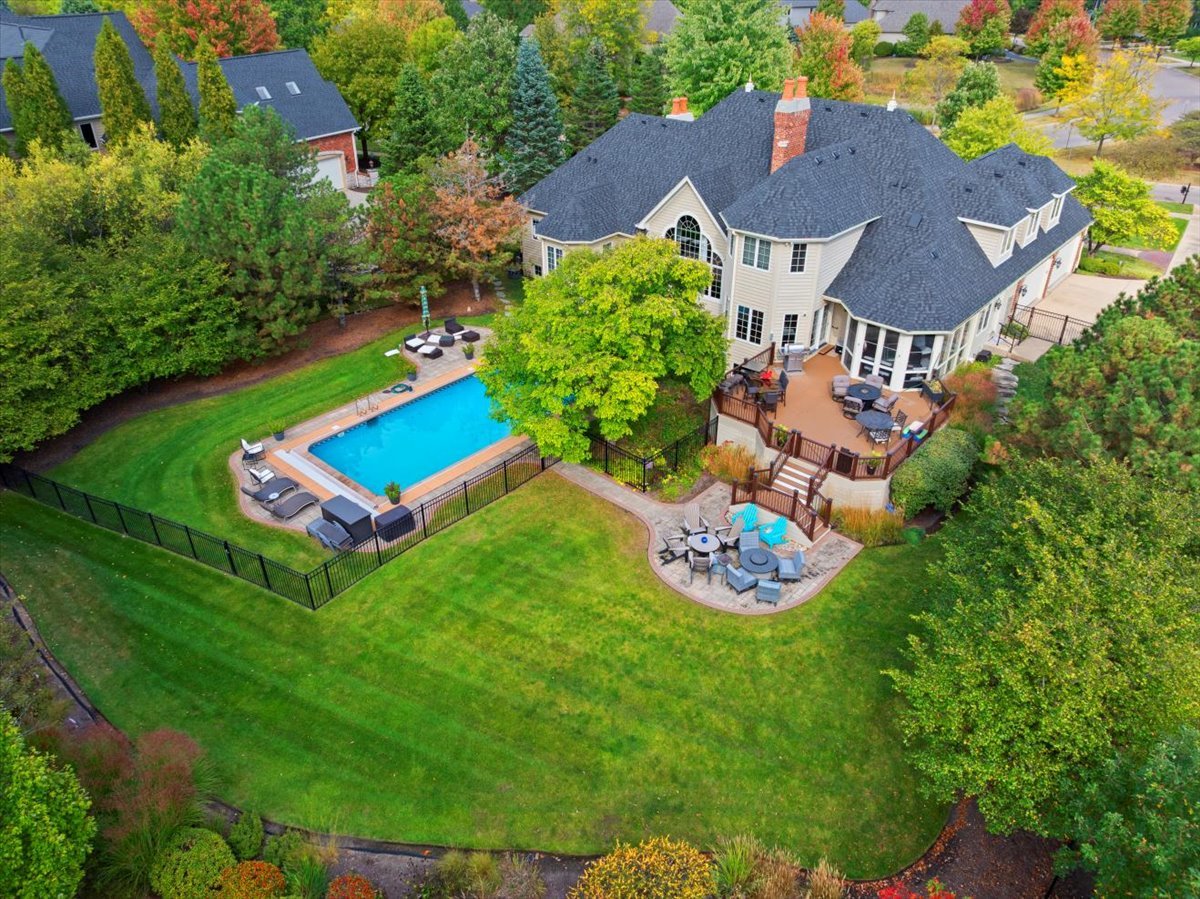 Batavia, Illinois, 60510, United States, 4 Bedrooms Bedrooms, ,6 BathroomsBathrooms,Residential,For Sale,1988116