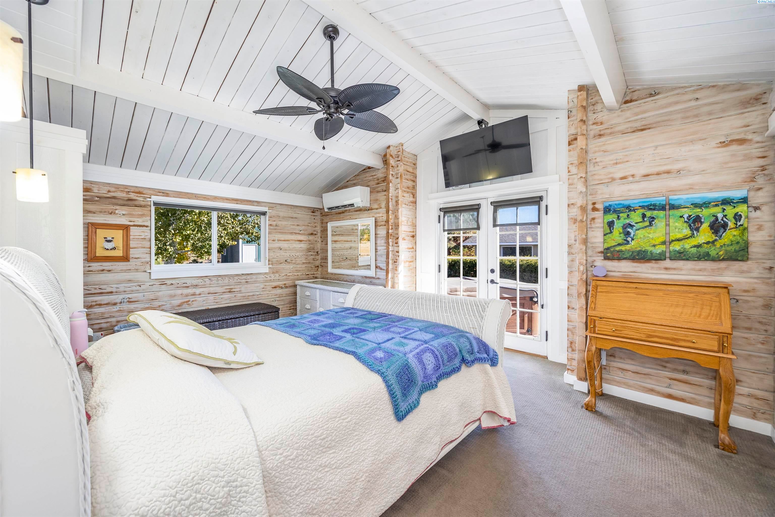 Benton City, Washington, 99320, United States, 3 Bedrooms Bedrooms, ,2 BathroomsBathrooms,Residential,For Sale,1992566