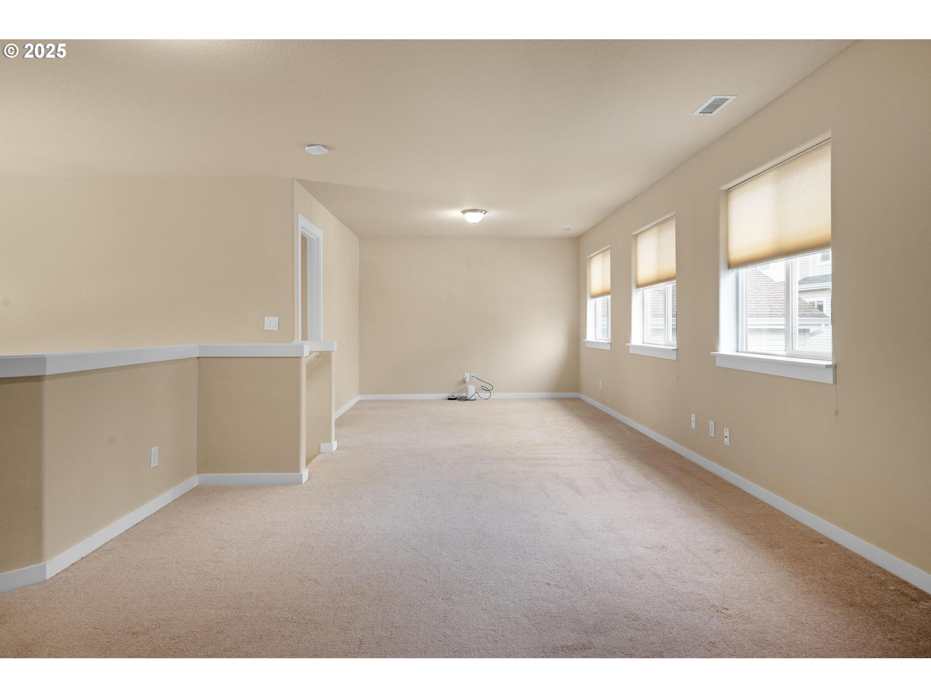 Portland, Oregon, 97225, United States, 3 Bedrooms Bedrooms, ,2 BathroomsBathrooms,Residential,For Sale,1995924