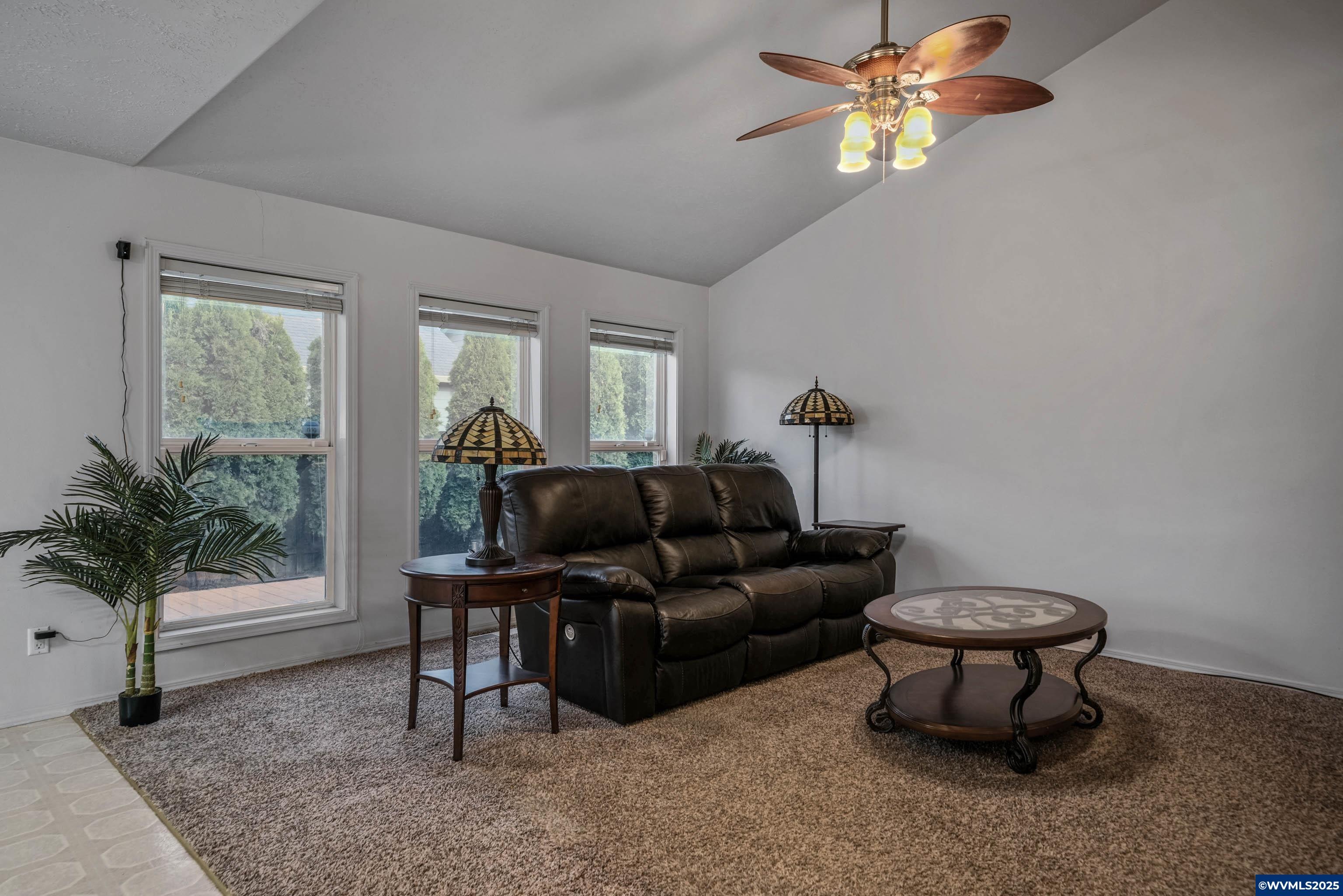 Keizer, Oregon, 97303, United States, 3 Bedrooms Bedrooms, ,2 BathroomsBathrooms,Residential,For Sale,1995738