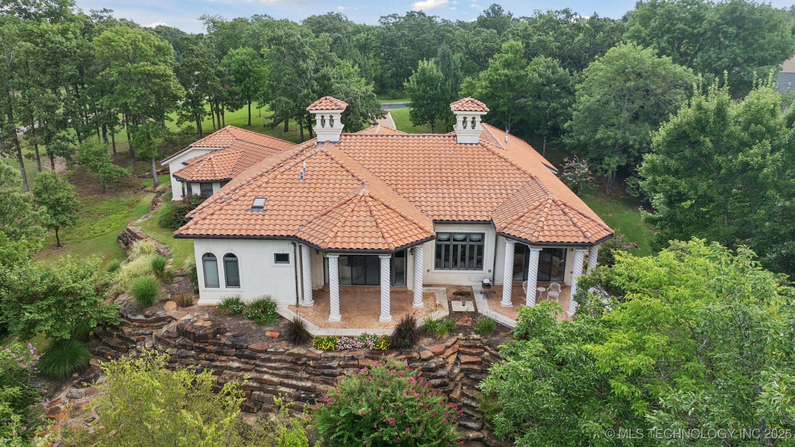 Tulsa, Oklahoma, 74132, United States, 4 Bedrooms Bedrooms, ,3 BathroomsBathrooms,Residential,For Sale,1917084