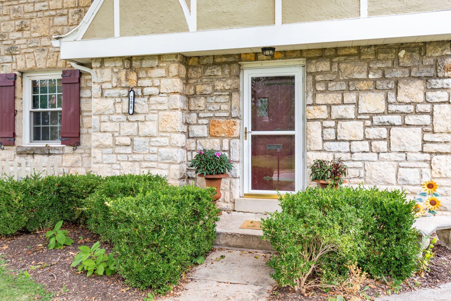 Bexley, Ohio, 43209, United States, 3 Bedrooms Bedrooms, ,2 BathroomsBathrooms,Residential,For Sale,1927021