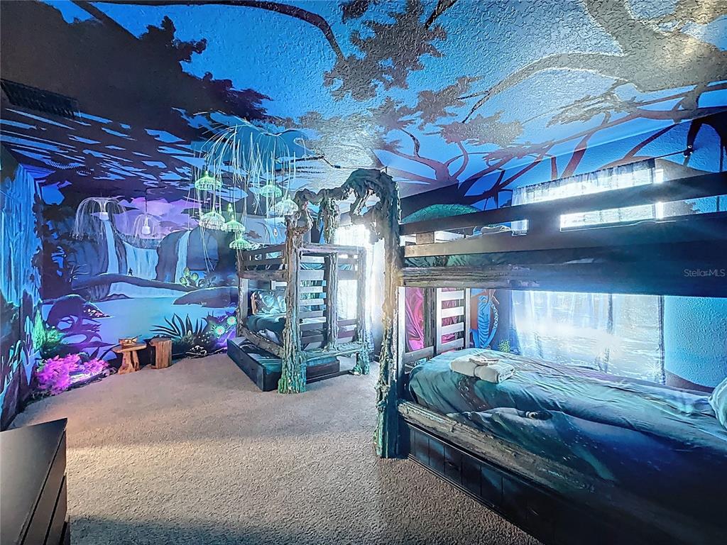 Davenport, Florida, 33896, United States, 8 Bedrooms Bedrooms, ,5 BathroomsBathrooms,Residential,For Sale,1992116