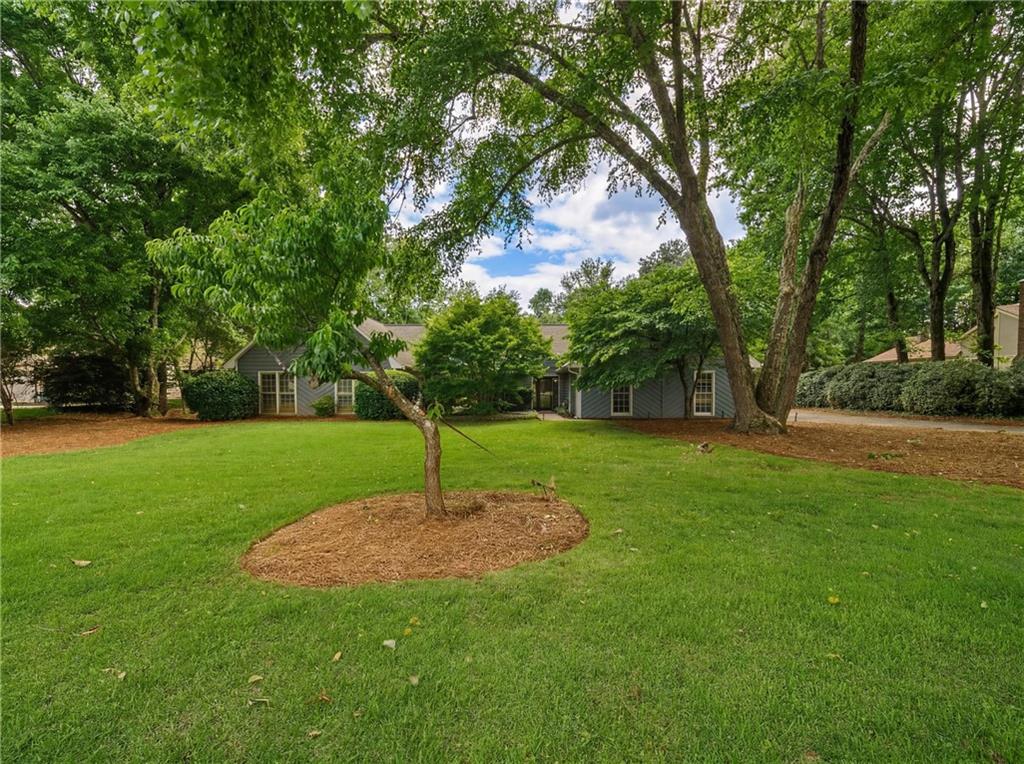 Roswell, Georgia, 30076, United States, 4 Bedrooms Bedrooms, ,3 BathroomsBathrooms,Residential,For Sale,2049337